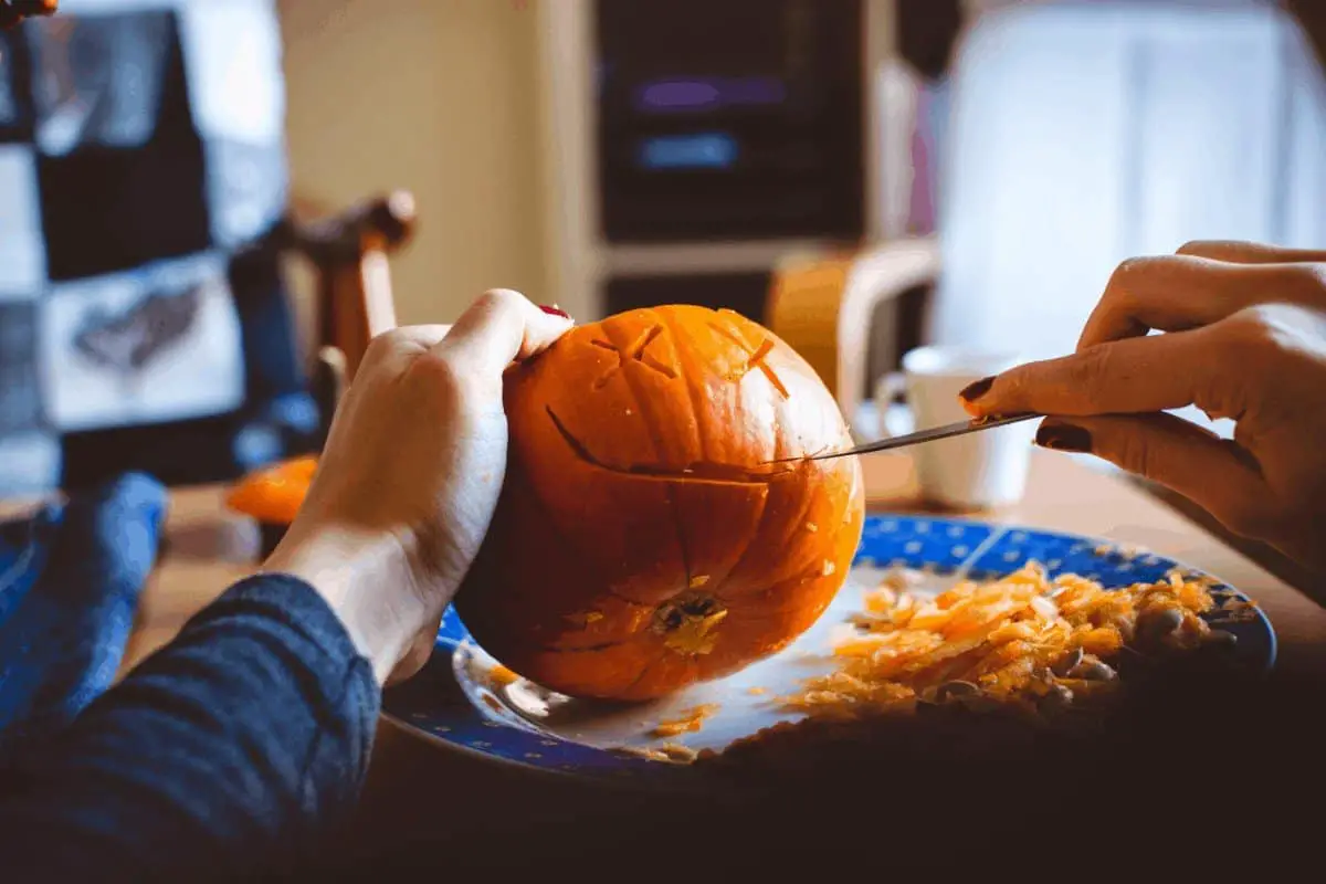 How to Preserve a Pumpkin After Carving