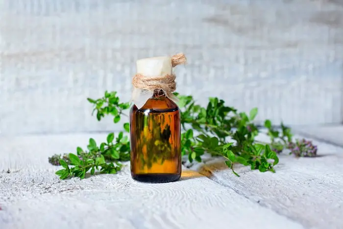 The Best Essential Oils to Help With Dry Nose